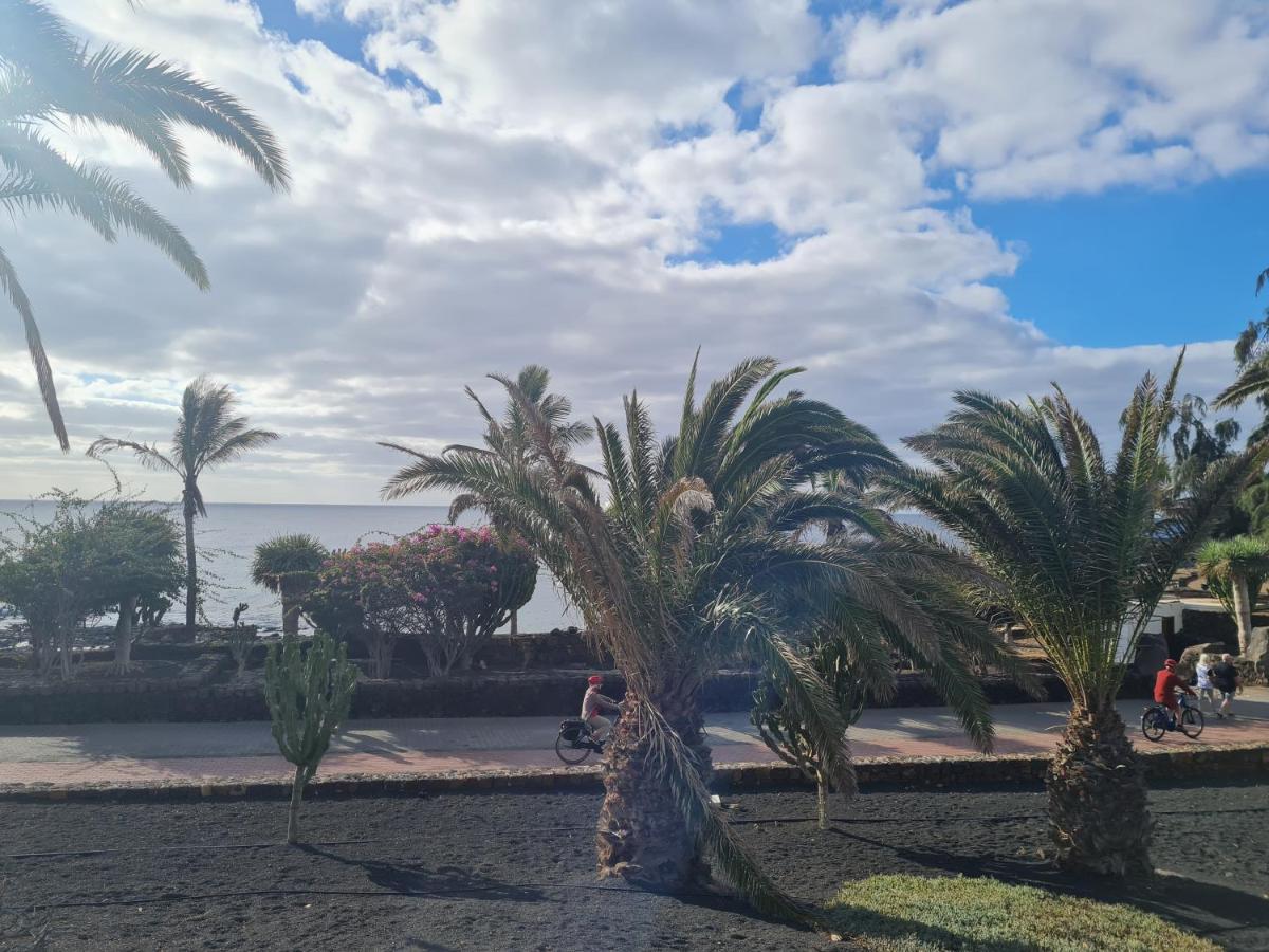 Sabbia Suites Blue Costa Teguise Exterior photo