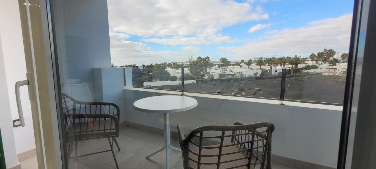 Sabbia Suites Blue Costa Teguise Exterior photo